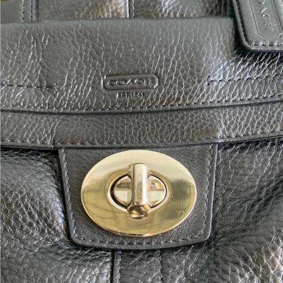 EUC Coach Vintage Leather Turnlock Tote/Crossbody Purse - Picture 2 of 8